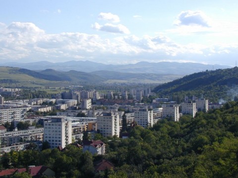 Hoia Forest and Grigorescu district, Cluj-Napoca, June 2005. (Roamata/Wikimedia Commons)