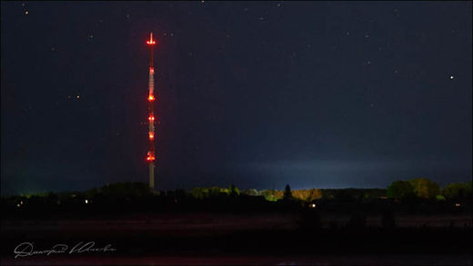 Mysterious red lights spotted over Russia 9