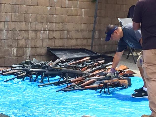 They're here: Dead LA man who had 1,200 guns identified, is 'part alien' 6
