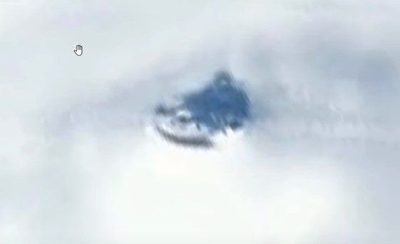 Photographs of Antarctica show an object similar to a "Flying Saucer" 12