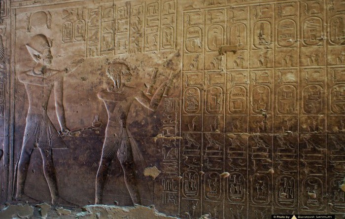 Helicopter, tank, submarine: what is actually depicted on the walls of the temple in Abydos 5