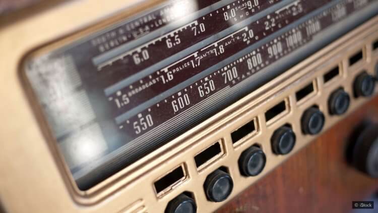 There is a radio station that has been operating since 1982 and no one knows why 6