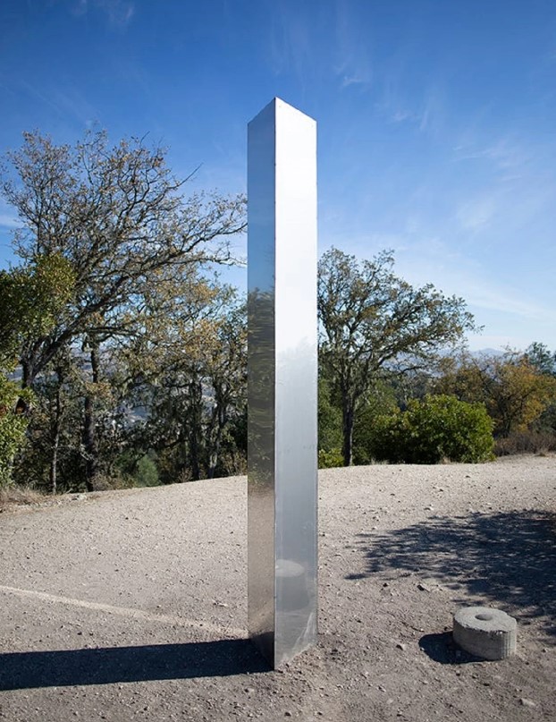 Monolith Triplets: New metal monolith of unknown origin appears in California 2