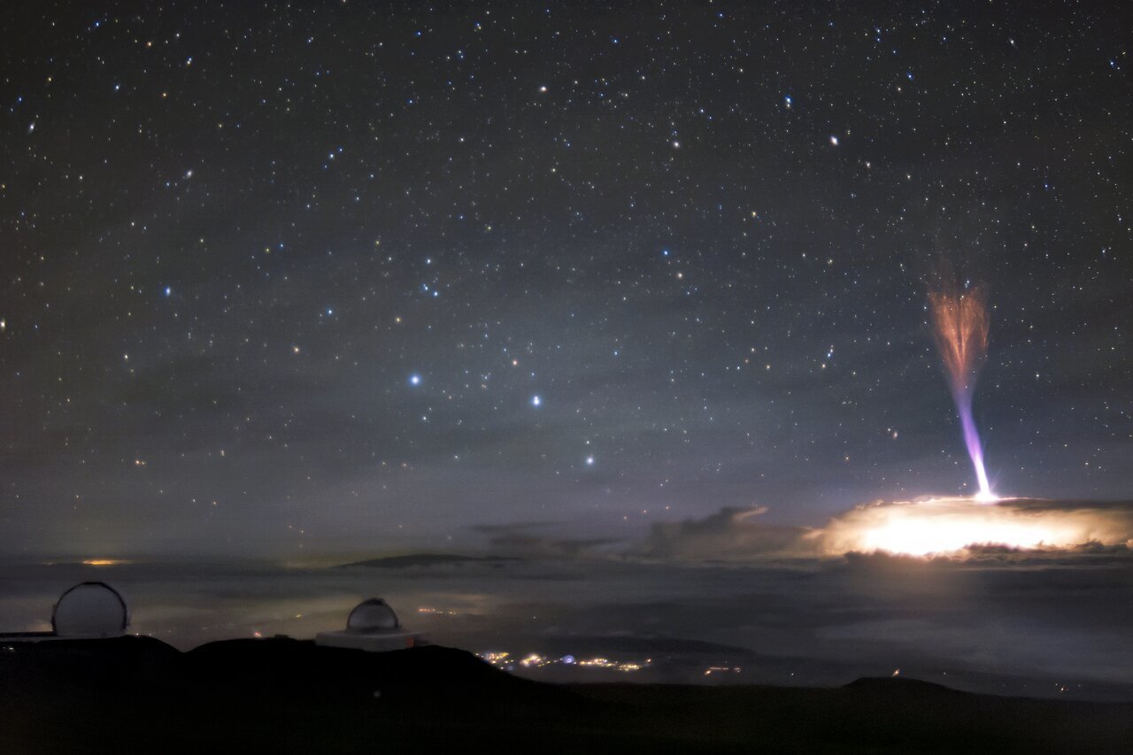 In Hawaii, two rare phenomena in the sky were noticed at once 2