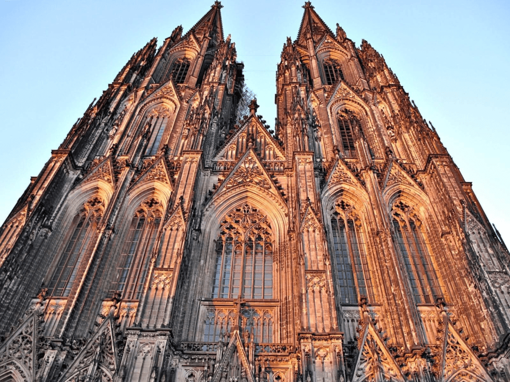 Teufelszeichnungen.  Warum könnte der Bau des Kölner Doms zum Weltuntergang führen?  2